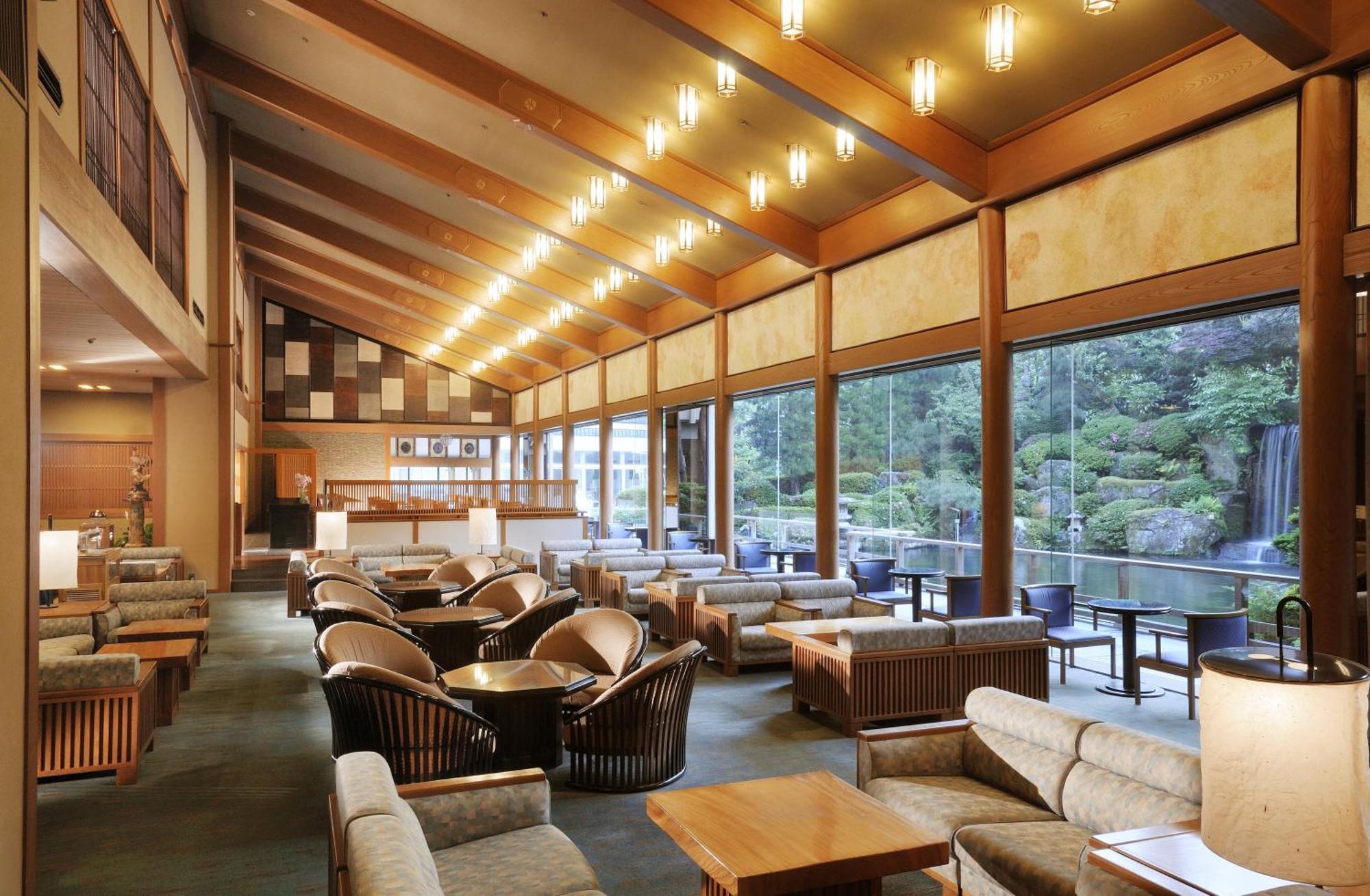Suimeikan Gero Restaurant bilde Interior of the main building