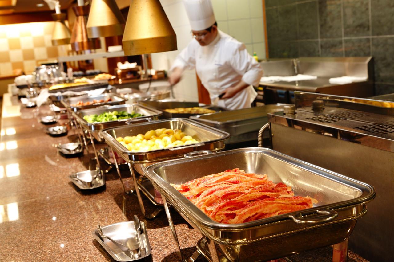 Suimeikan Gero Eksteriør bilde A buffet at a hotel